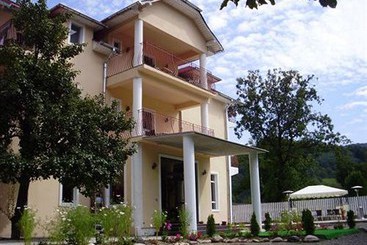 هتل Vila Roca