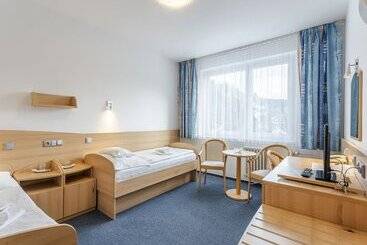 Отель Complex Curie