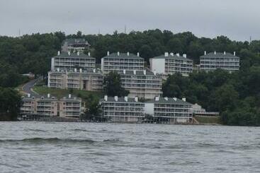 公寓式酒店  Lake Ozarks Get Away