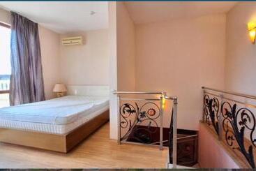 アパートホテル Maisonettes In Royal Bay Residence And Spa