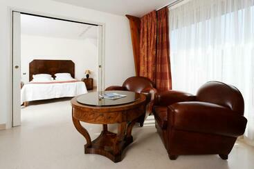 ホテル Logis L Auberge   Maison Glenn Anna