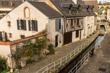 هتل Le Relais Des Templiers