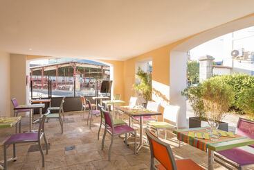 ホテル Le Réverbère   La Cuisinerie   L Hôtellerie