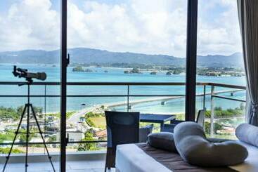 هتل Away Okinawa Kouri Island Resort