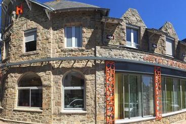 فندق Hôtel De Perros, The Originals Boutique