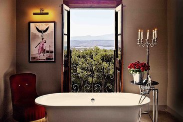 هتل Grand Africa Rooms And Rendezvous