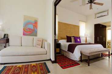 استراحتگاه Puerto Bahia Villas
