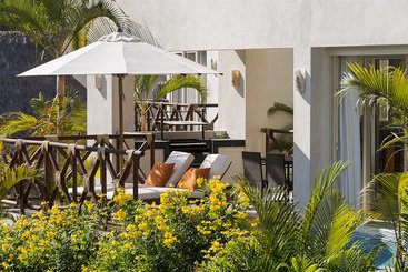 استراحتگاه Puerto Bahia Villas