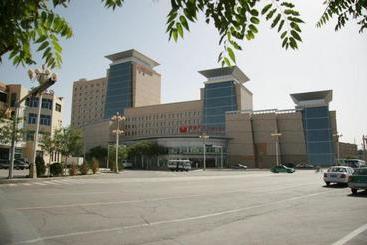 هتل Dunhuang Grand Soluxe