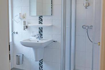 هتل Dingdong Bonn City Apartments