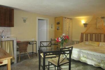 アパートメント Il Borgo Di Campi