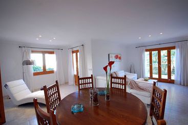 Villa Alcanada