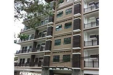 בית מלון כפרי Reddoorz At Blythe Suites Baguio City