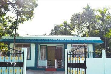 مبيت وإفطار Pt Khongknaw Guest House