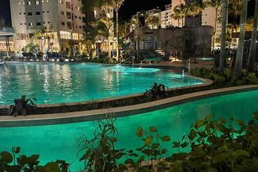 בית מלון כפרי Salinas Premium Resort