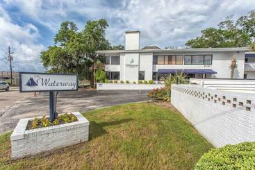ホテル The Waterway Pet Friendly By Carolina Retreats