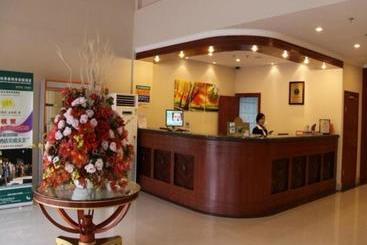 هتل Greentree Inn Jinhua Railway Station Express