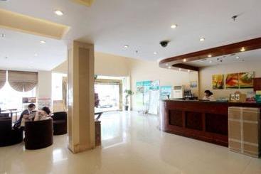 هتل Greentree Inn Jinhua Railway Station Express