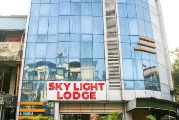 هتل Skylight