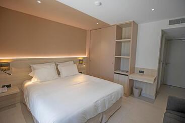Отель Hôtel De La Plage   Hdlp