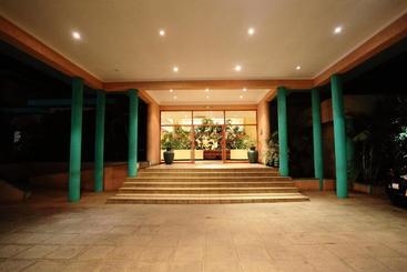 Crossroads Hotel Lilongwe