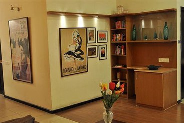 هتل Sterling Suites Langford Town