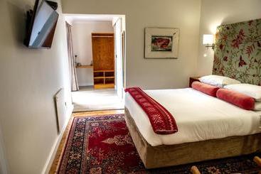 پانسیون Acorn Guest House