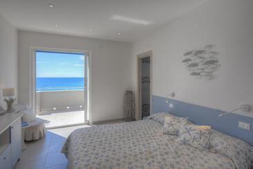 پانسیون Vela D’oro