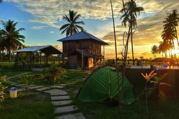 بنسيون Sunset Homestay By Harry & Mimin