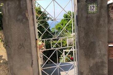 تختخواب و صبحانه Residenza L Isola Capri