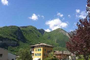 酒店 Agritur Tenno Cantina Bio Natura