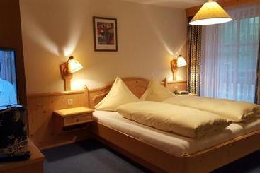 Camona & Apart Walserhof