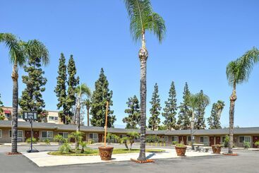 בית מלון כפרי Americas Best Value Inn San Bernardino