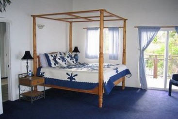 هتل Blue Tile Beach House