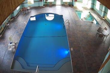 فندق على الطريق Parkfield Inn  Clinton