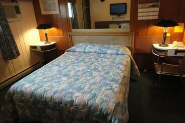 Airport Inn Motel & Rv Park