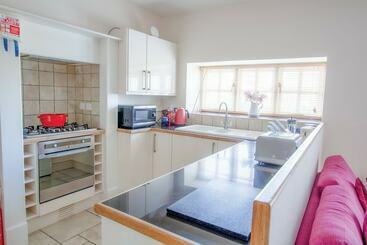 Berry Hall   Porty Eynon