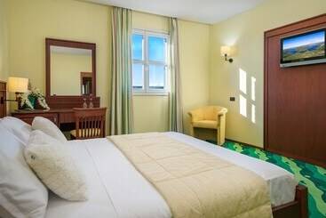 Пансион Cozy Park View Room With Breakfast Included