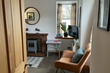 1 Keepers Cottage, Skeabost Bridge, Isle Of Skye
