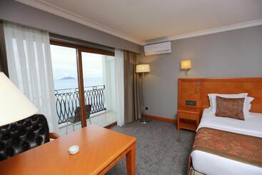 فندق La Quinta By Wyndham Giresun