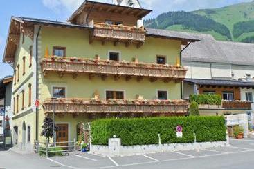پانسیون Haus Groder