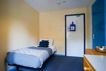 هاستل Room For Students Only Stockton On Tees