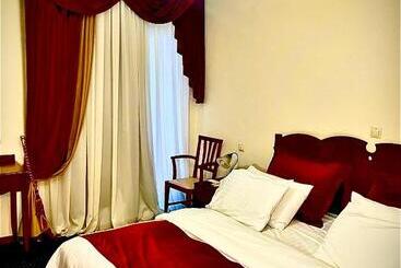 בית מלון כפרי Glarentza