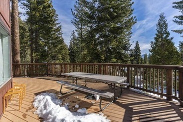 Alpine Chalet By Tahoe Mountain Properties