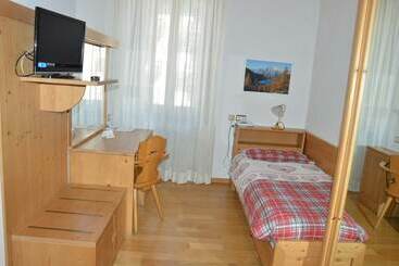 تختخواب و صبحانه Single Room   Hotel Dolomiti Pinzolo