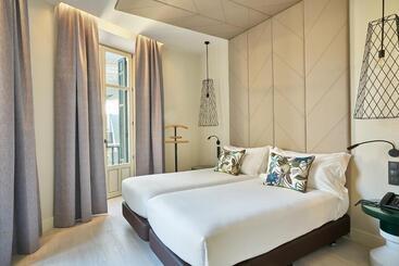 Hotel Vincci Larios Diez