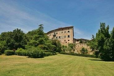 민박 Castello Di Sovicille
