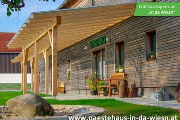 בית מלון כפרי Gästehaus In Da Wiesn