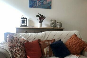 Wuthering Cottage Haworth  Stylish, Cosy & Comfy
