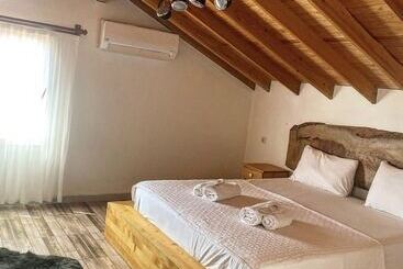 هتل Mea Alacati